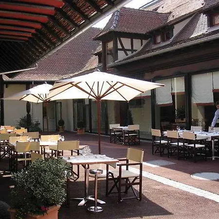 Hotel La Cour Du Roy 3*